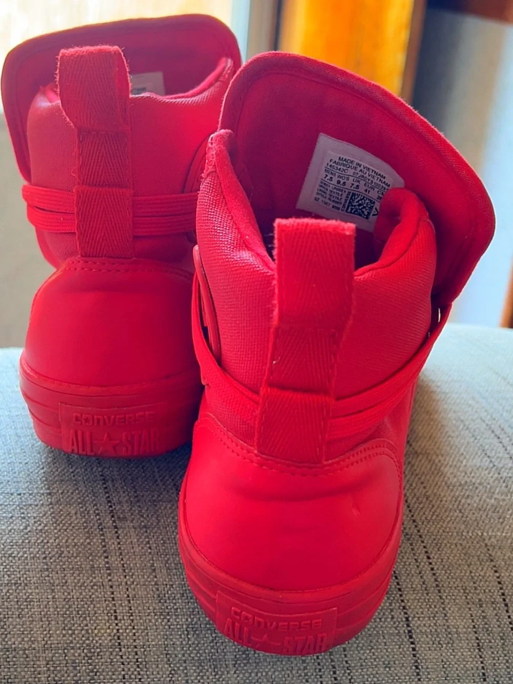 Converse All Star Red High Top Sneakers – Unisex Size 7.5